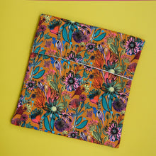 Load image into Gallery viewer, Lunch Pouch